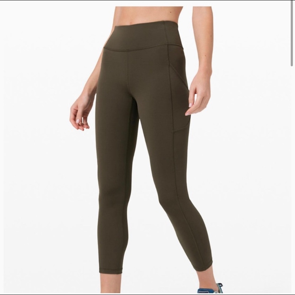 LULULEMON SPEED UP CROPS